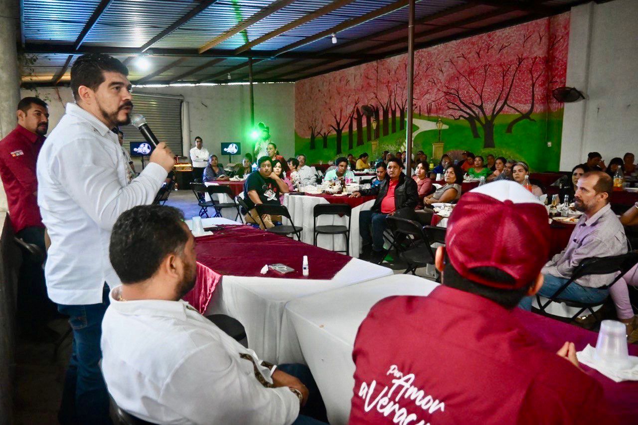 Zenyazen Escobar refrenda compromiso con la gente del Distrito 16